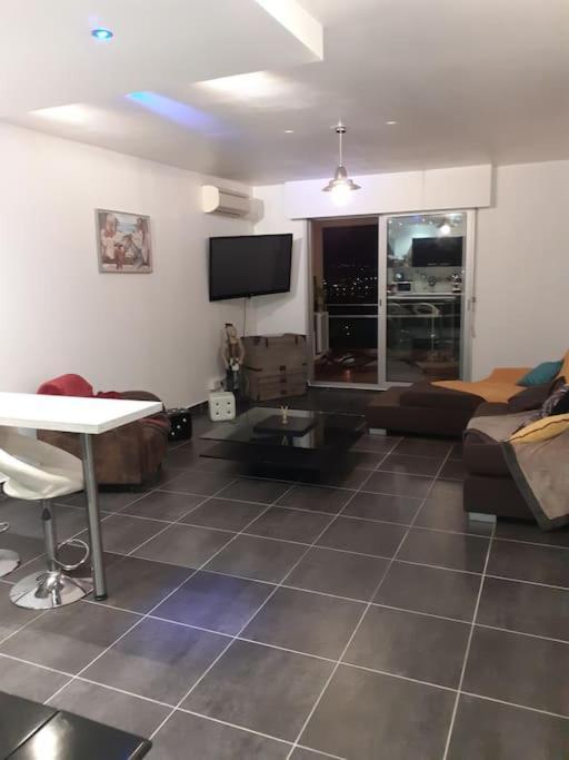 Appartement Vue Mer Avec Parking Ajaccio (Corsica) Exterior foto