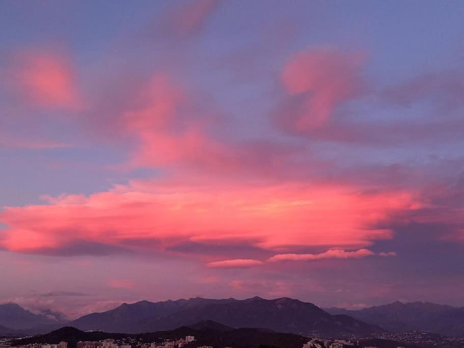 Appartement Vue Mer Avec Parking Ajaccio (Corsica) Exterior foto